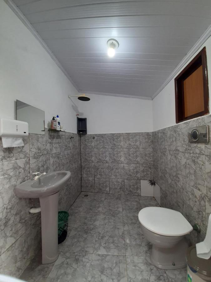 Casa Completa E Ampla Com Wi-fi E Garagem Dois Veiculos *